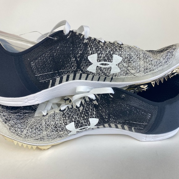 Under Armour Men's SpeedForm Miller 2 Track‎ Shoes Black/White 3000020 Size 9 - Picture 3 of 10